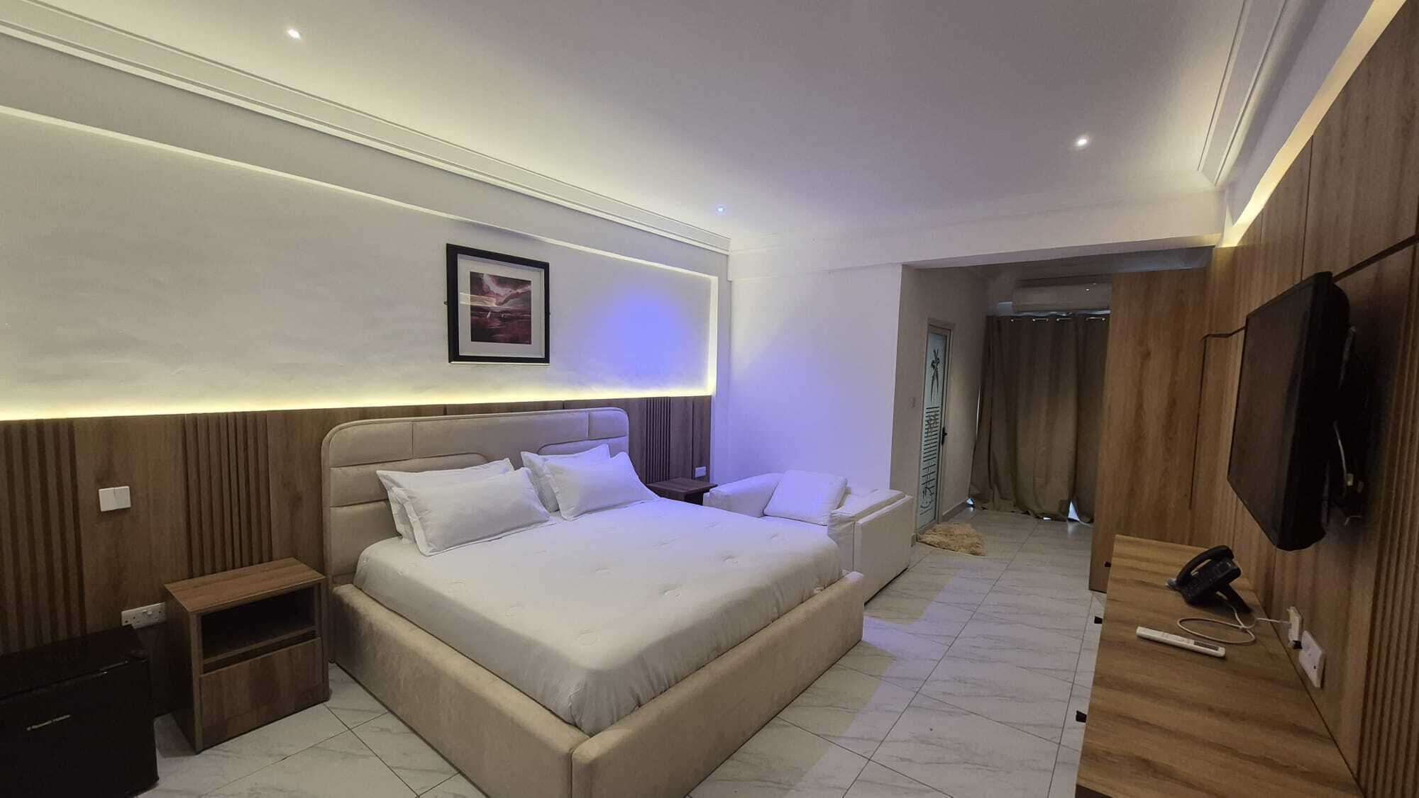 Habitación doble ejecutiva, balcón | Escritorio y espacio para trabajar con laptop 