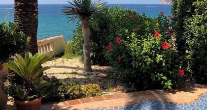 Luxury Villa with Ocean Views in Andalusia, Costa del Sol, 3 En-suite Bedrooms