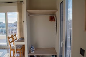Interior - Studio with a view of the Acropolis, close to the metro and tourist attractions (Athina)