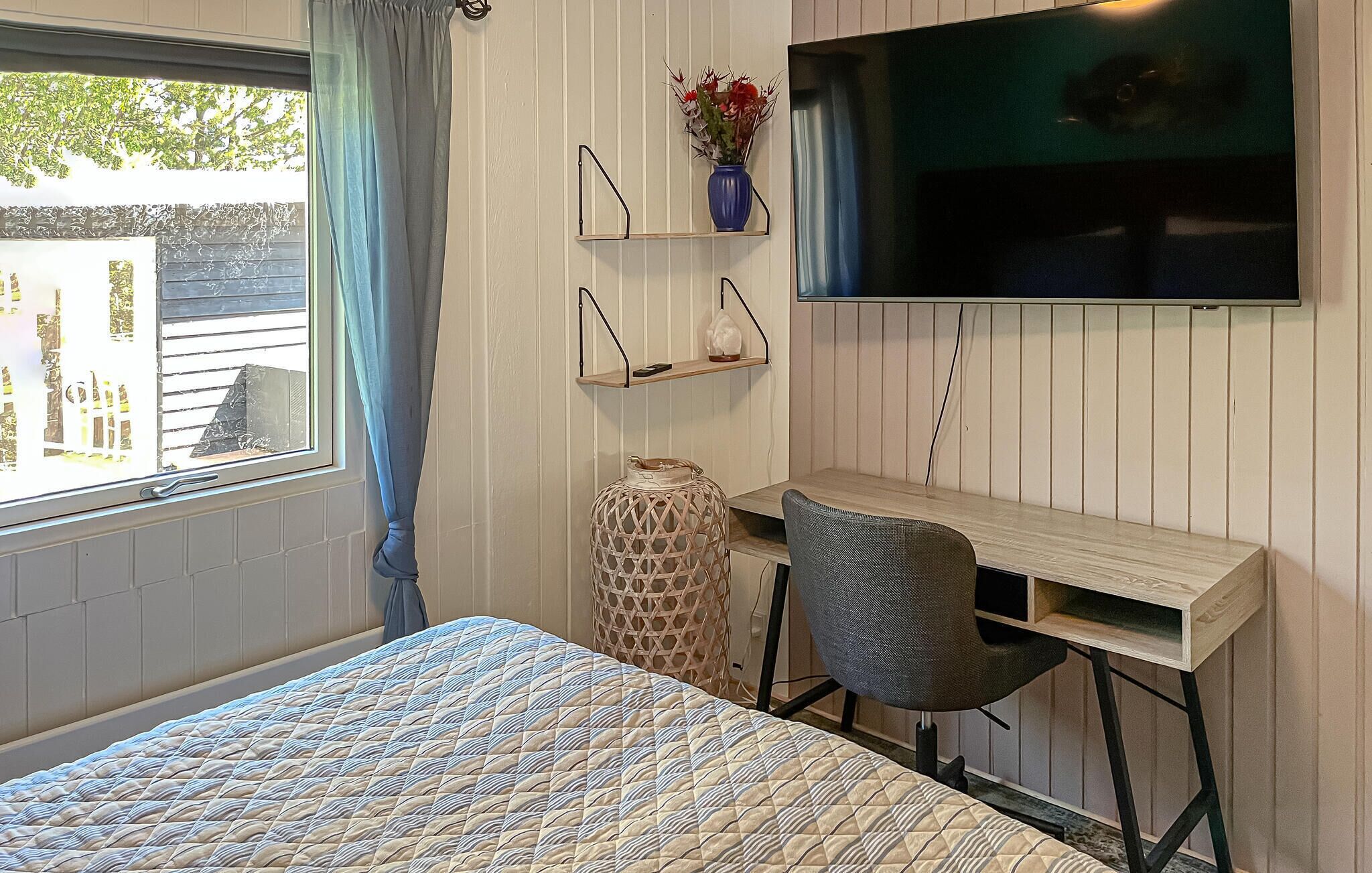 4 Bedroom Stunning Home In Hals - Hou