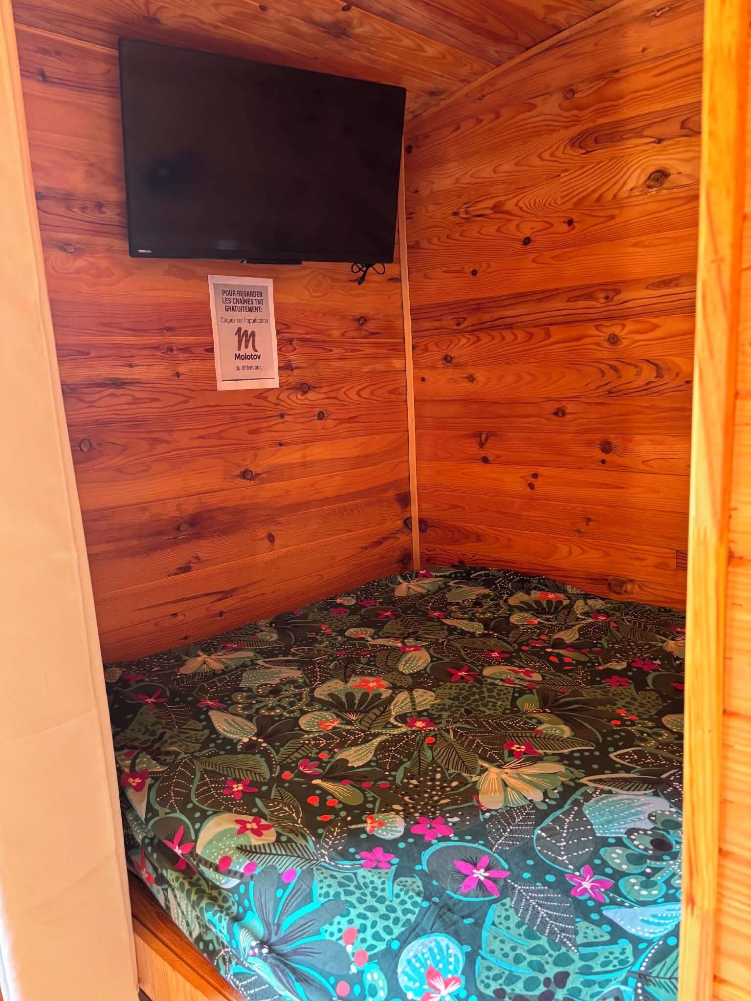 1 bedroom, free WiFi, bed sheets