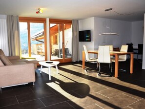 TV - HasliRent, Engi West 2, (Hasliberg Reuti), by Interhome (Hasliberg)