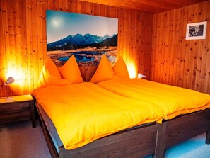 Bedroom - HasliRent, Mike, (Hasliberg Reuti), by Interhome (Hasliberg)