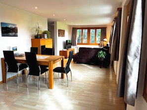 Dining - HasliRent, Holiboimi, (Hasliberg Wasserwendi), by Interhome (Hasliberg)