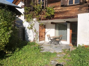 Outdoor dining - Casa Pintga, (Flims Dorf), 1819 by Interhome (Flims)