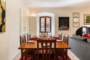 Dining - Dama Apartment Prati (Roma)