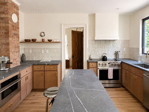 Designer Home, Walk to Warren, Off-Street Parking, and 4-Bedroom/Loft