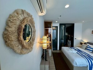 1 bedroom, iron/ironing board, WiFi - Edge Pattaya: Rooftop Infinity Pool! (Pattaya City)
