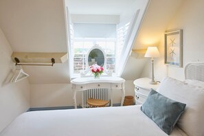 House - Host Stay The Chimneys Whitby (Whitby)