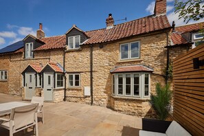 House - Host Stay Ward Cottage (Pickering)