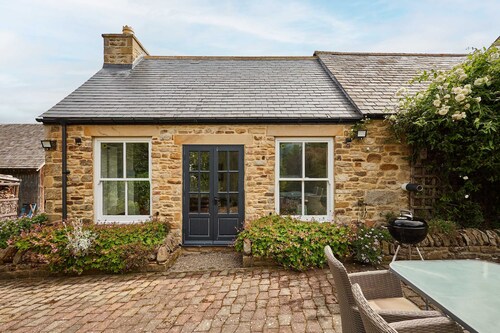 Host Stay The Coach House
