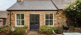 Host Stay The Coach House