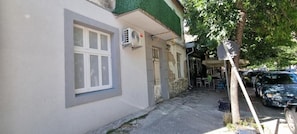 Exterior detail - Old House Apartment (Kumanovo)