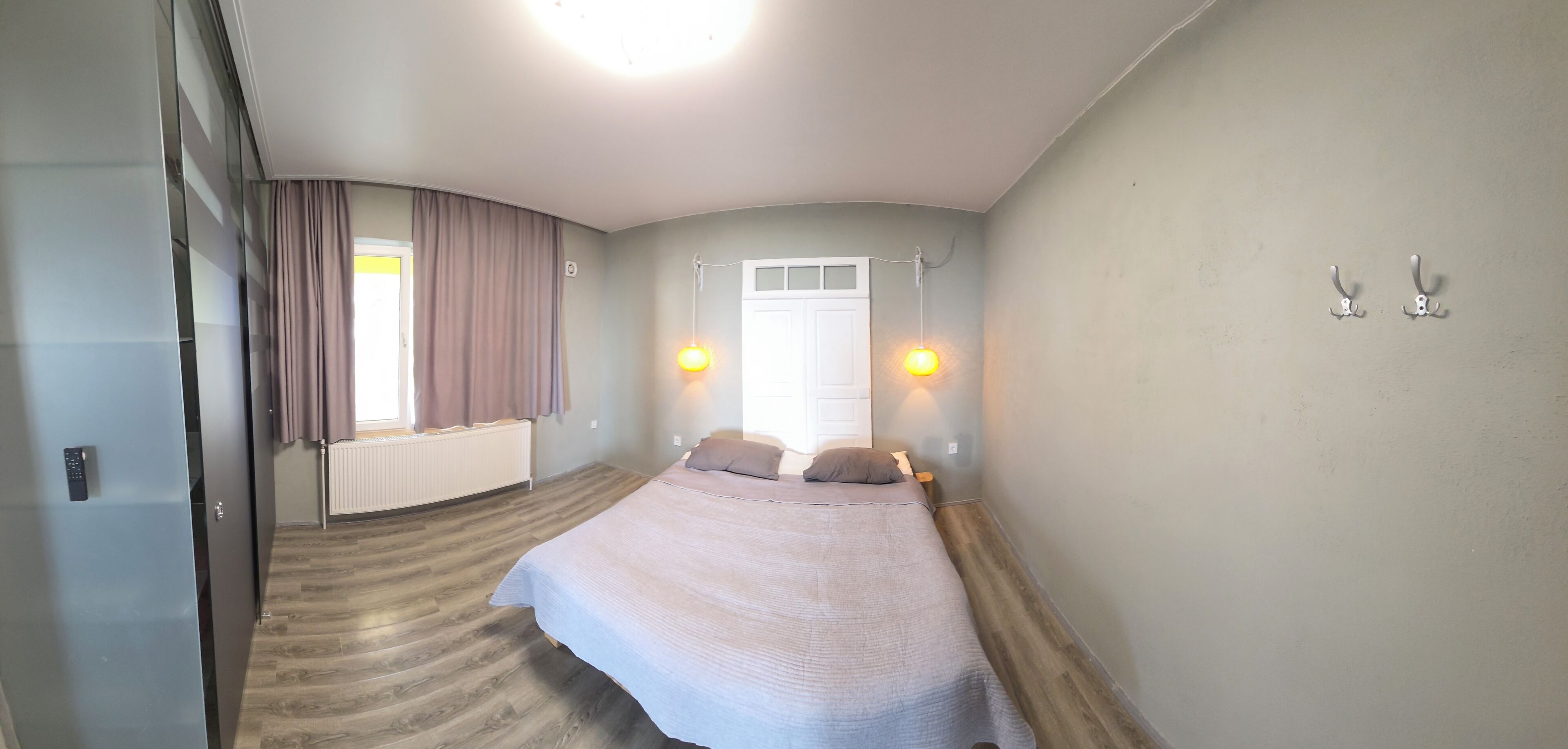 1 quarto, escrivaninha, Wi-Fi de cortesia, roupa de cama