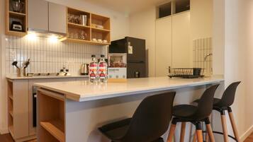 2 bedrooms, Internet