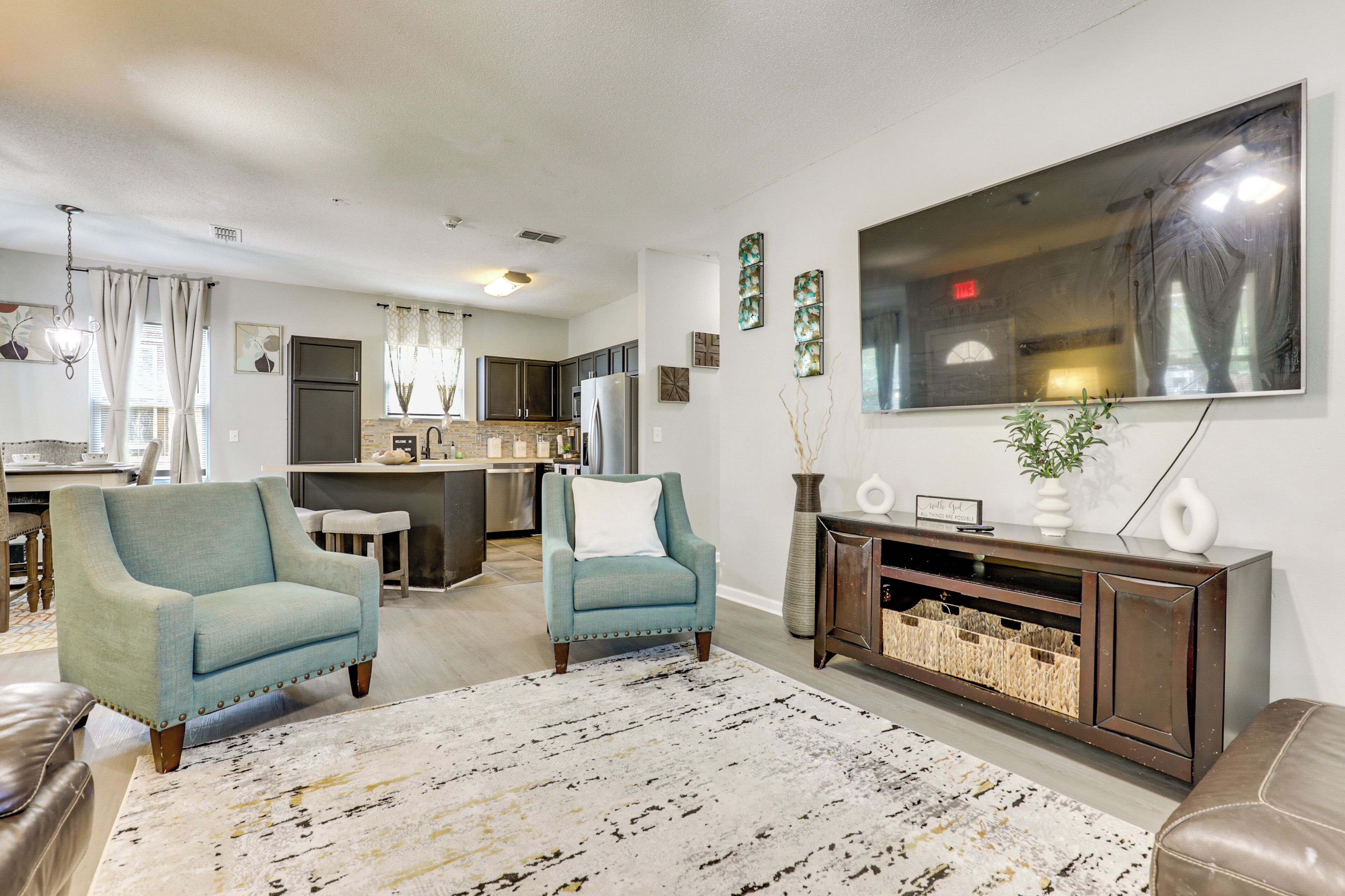 House (3 Bedrooms) | Interior