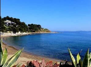 Beach - Vrbo Property (Carqueiranne)
