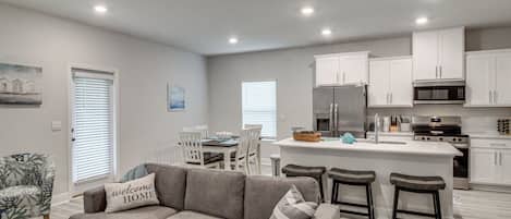 Apartment (4 Bedrooms) | Front of property