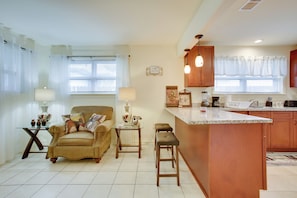 House (2 Bedrooms) | Interior