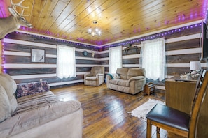 House (3 Bedrooms) | Interior - Pets Welcome! All-season Getaway in Wellsboro (Wellsboro)