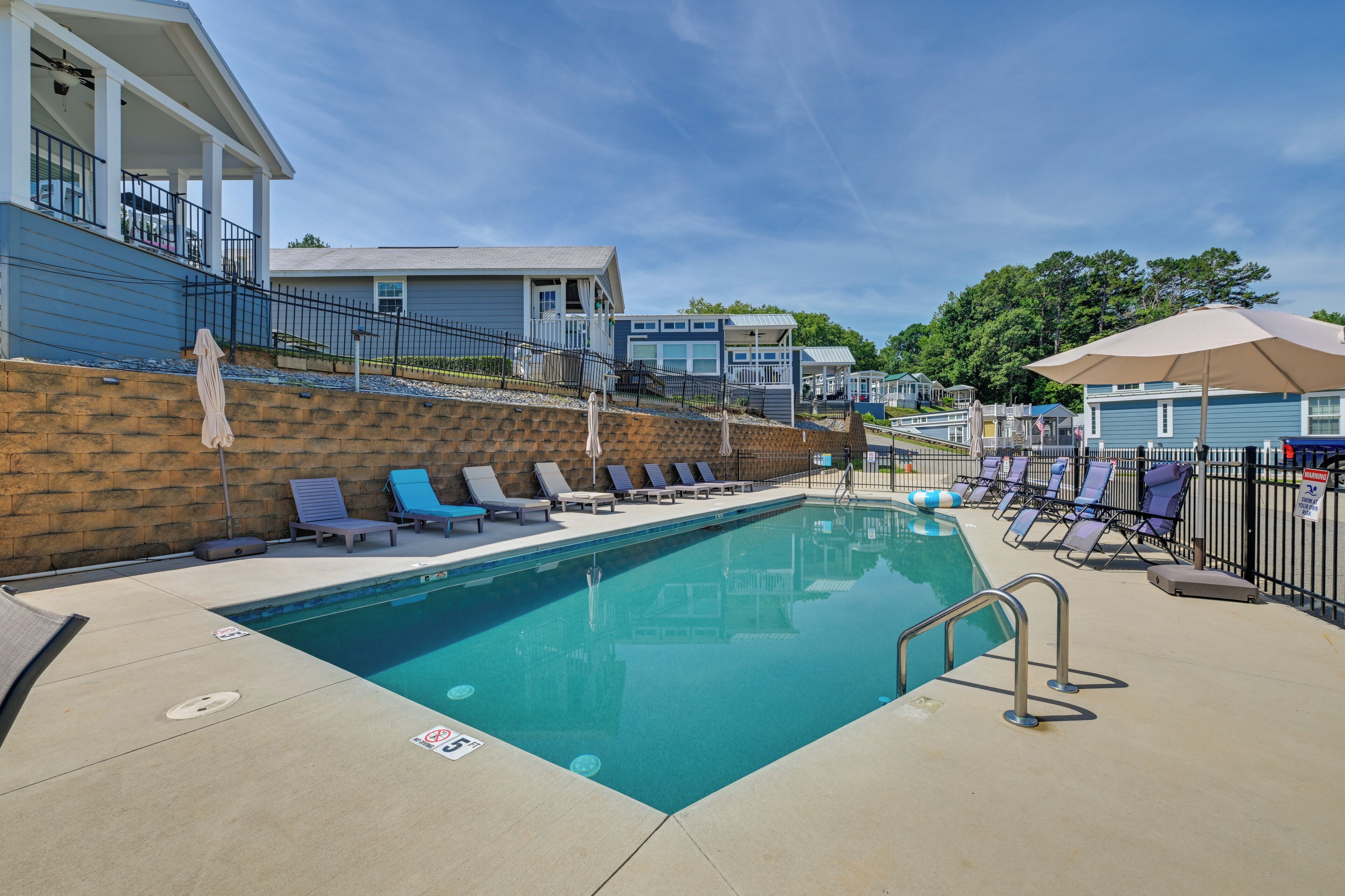 Interni