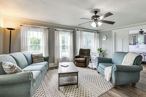 House (4 Bedrooms) | Interior - Fun w/ Family! 'country Getaway' in North Bangor (North Bangor)
