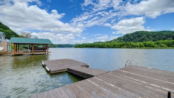 House (2 Bedrooms) | Front of property