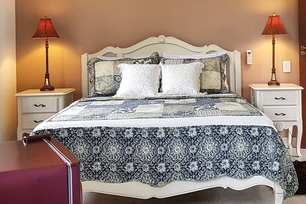 Deluxe Suite, Sea View | Free WiFi
