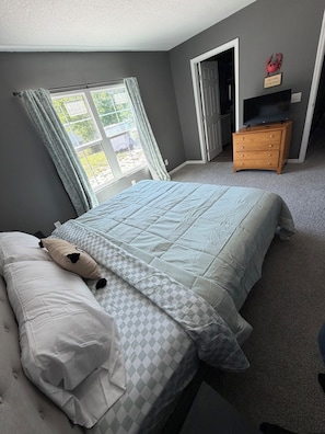 WiFi, bed sheets - Bring the whole family to 
Fish, cook out, swim or just sit back and relax! (Starke)
