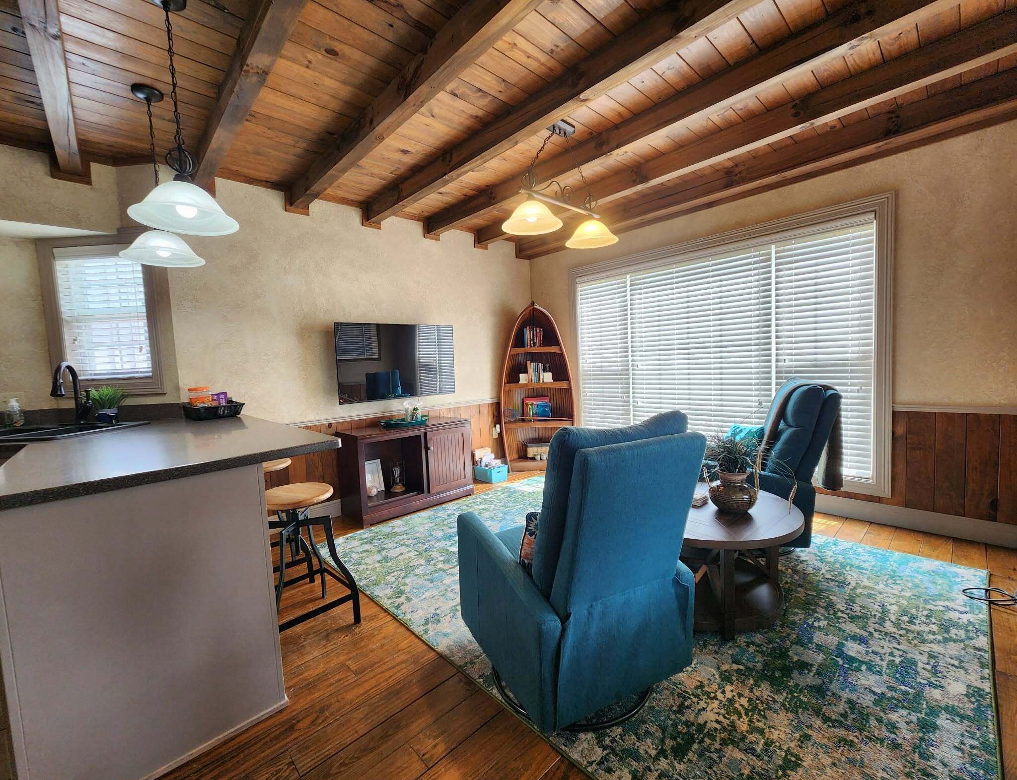 Relax & Unwind | Peaceful Getaway With River Access - Heber Springs, AR