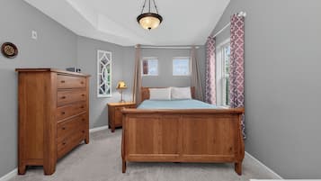 Travel cot, Internet, bed sheets