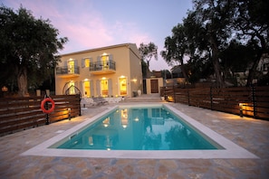 Seasonal outdoor pool