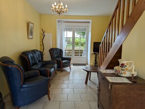 TV - Historic cottage, pets OK - 4 guests (Vennecy)