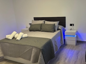 Wifi gratuïta i roba de llit 