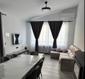 TV - Luxury villa with privacy in the heart of Cazorla (Pozo Alcón)