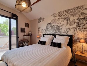 Room - Comfortable house, nature and heritage - 6 guests (SAINT ROMAIN LE PUY)