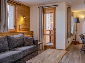 TV - Spacious apartment, sauna, 6-8 guests (Belle Plagne)