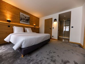 Free WiFi - Modern apartment with mountain view - 8 guests (Belle Plagne)