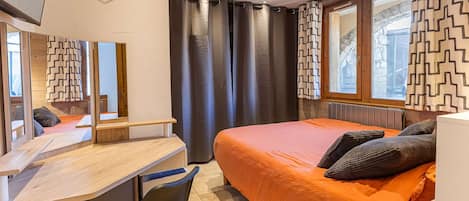 5 bedrooms, free WiFi