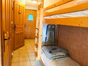 Room - Apartment with mountain view, pets welcome - 4 guests (Morillon Village)