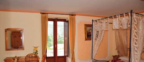 Habitación doble Deluxe, vista a la montaña | Wifi gratis
