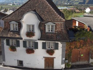 House - Haus Meierhüsli Ferienwohnung, (Malans GR), by Interhome (Malans)