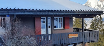 Chalet Alvier, (Flumserberg Tannenheim), by Interhome