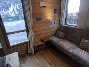 TV - Cozy studio, mountain view - 4 guests (Plagne Bellecôte)