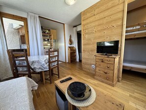 Room - Cozy studio, mountain view - 4 guests (Plagne Bellecôte)