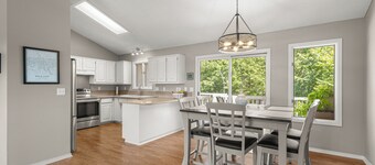The "Brink's Haven" 3-bedroom home in Bella Vista for a comfy retreat