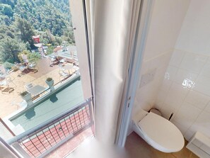Interior - Double room mountain view - 2 guests (MONTI (06500))