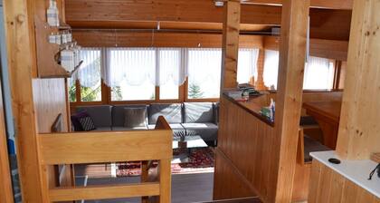 Chalet am Tobelbach, (Flumserberg Tannenheim), by Interhome