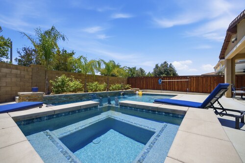 Heritage Lake Luxury Home 4 Bedroom Home