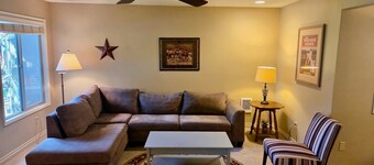 Desperado 30 Day Minimum 2 Bedroom Condo